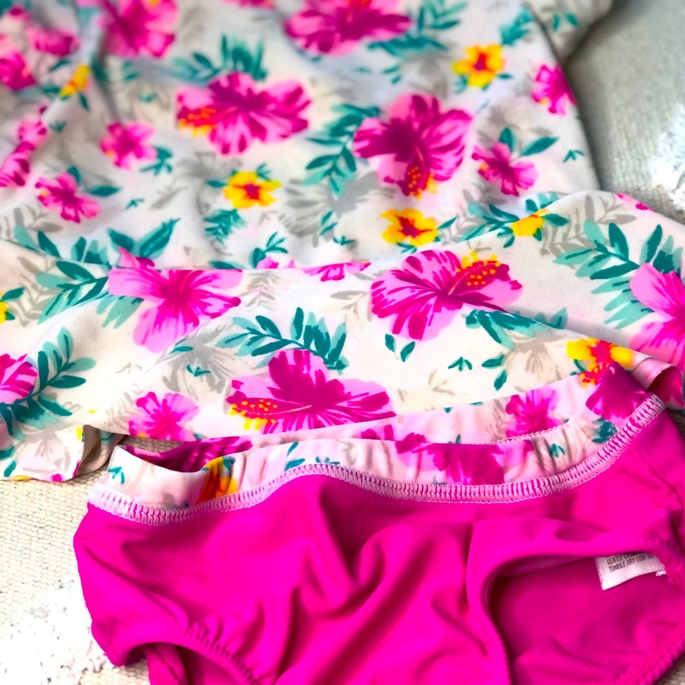 Infant swimsuit